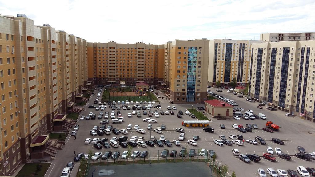 Apartment on Sauran Str Center Astana Extérieur photo