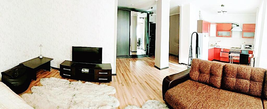Apartment on Sauran Str Center Astana Extérieur photo